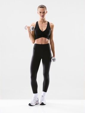 Aritzia Golden BUTTER Cheeky Infinite Hi-Rise 26" Legging